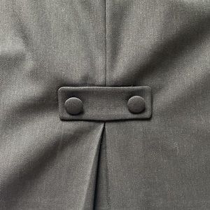 Antonio Melani wool blend black pencil skirt. Size 0, Pristine condition.